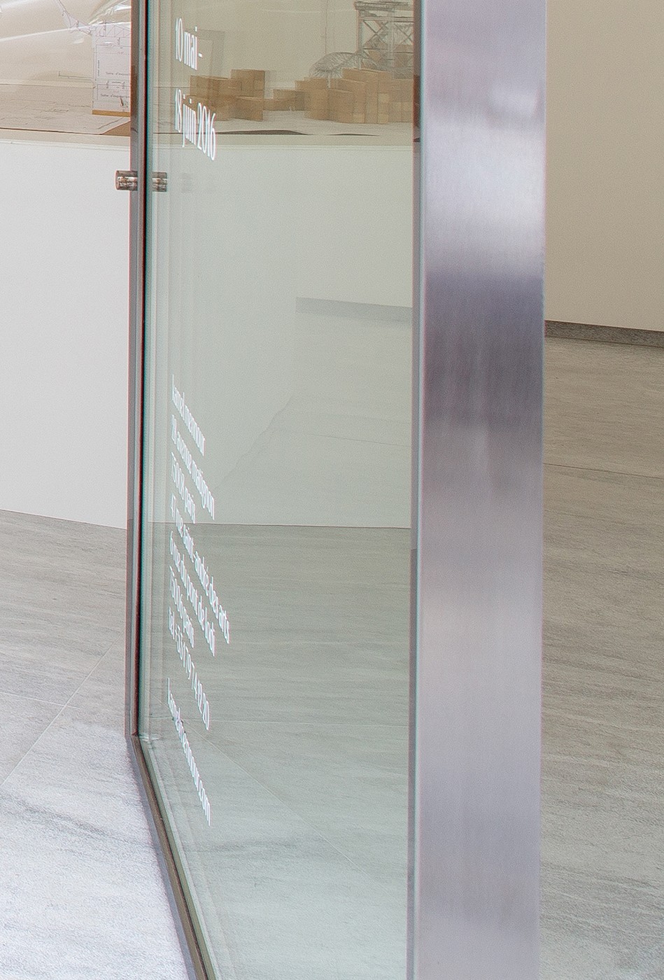 GALERIE KAMEL MENNOUR-5