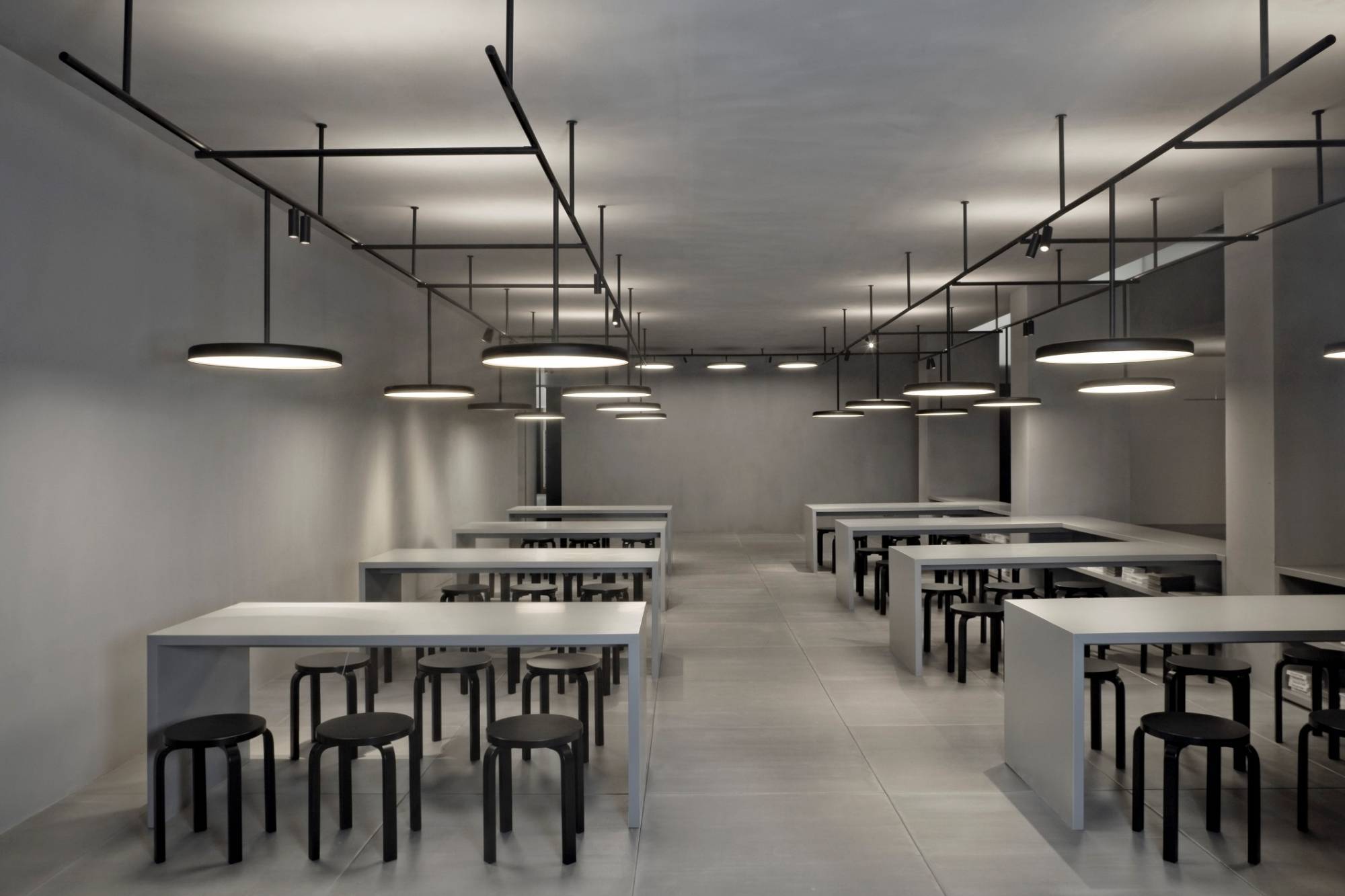 Vincent Van Duysen | Flos Fair Stand-3