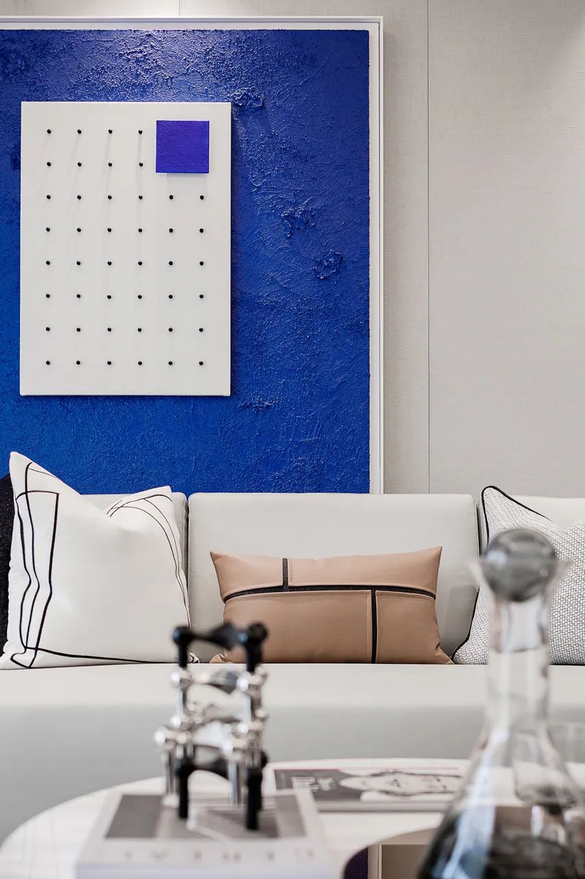 金科恒信集美天宸 | 克莱因蓝的轻奢美学空间-4