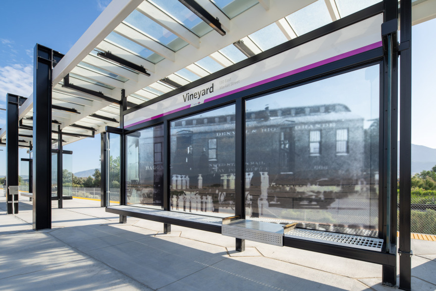 葡萄园通勤火车站-20