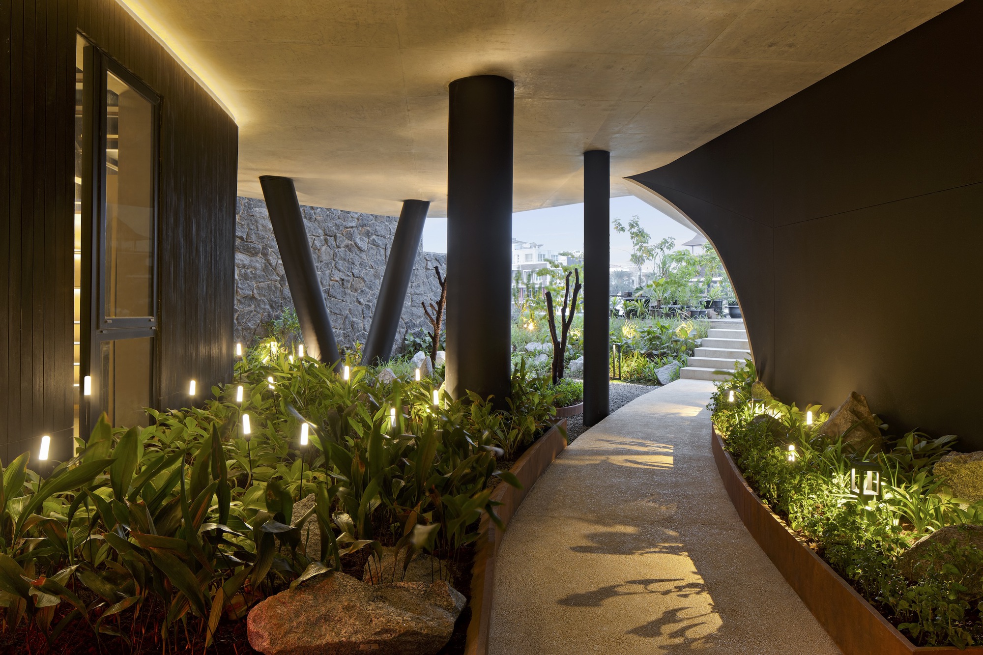 V 形高脚屋丨印度丨KThengono Design Studio-29