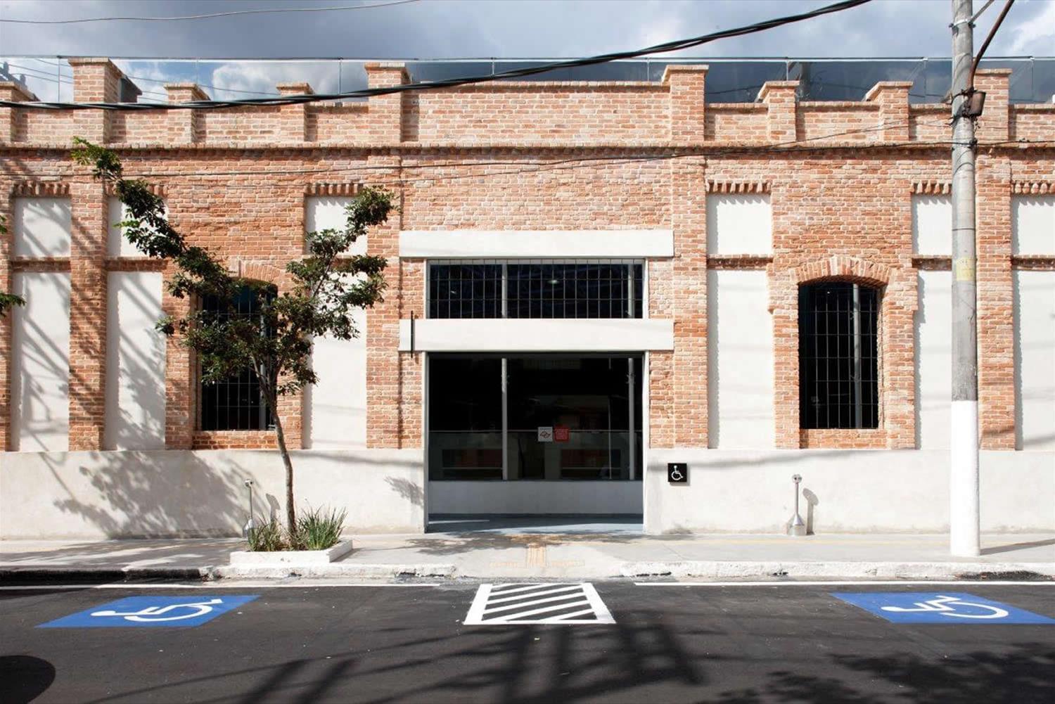 巴西圣保罗 Posto Poupatempo Lapa 办公楼-1