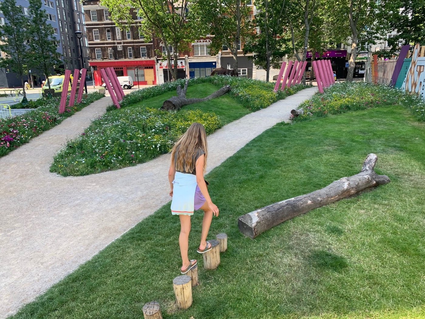 伦敦 Elephant Park 绿色空间重生 | Sayer Street 与 The Meadow-42