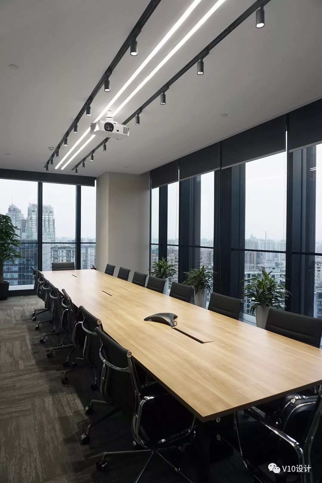 保德信总部办公空间——高效利用的 L 型布局-33