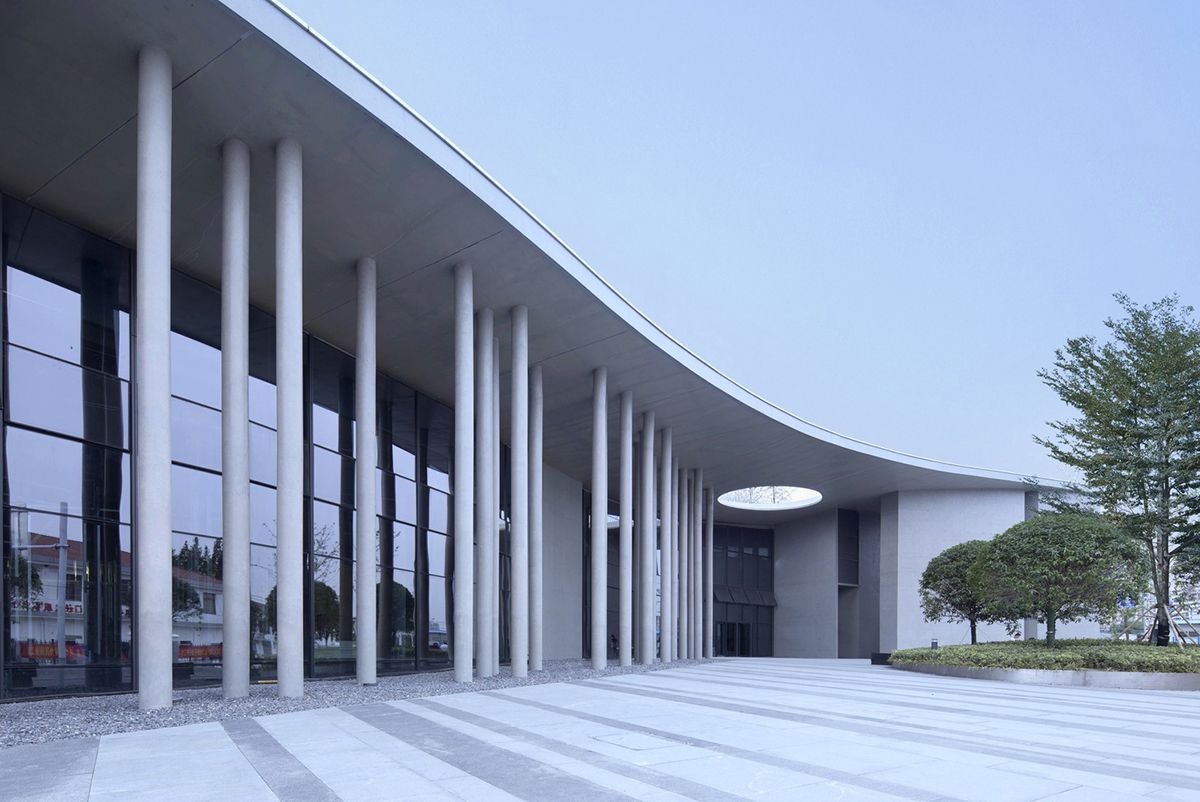 南京路和平纪念碑-34