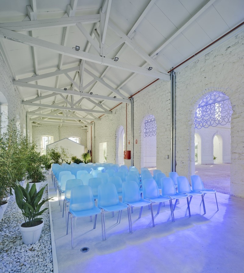 旧车站焕新颜，地中海风格融入总部设计-4