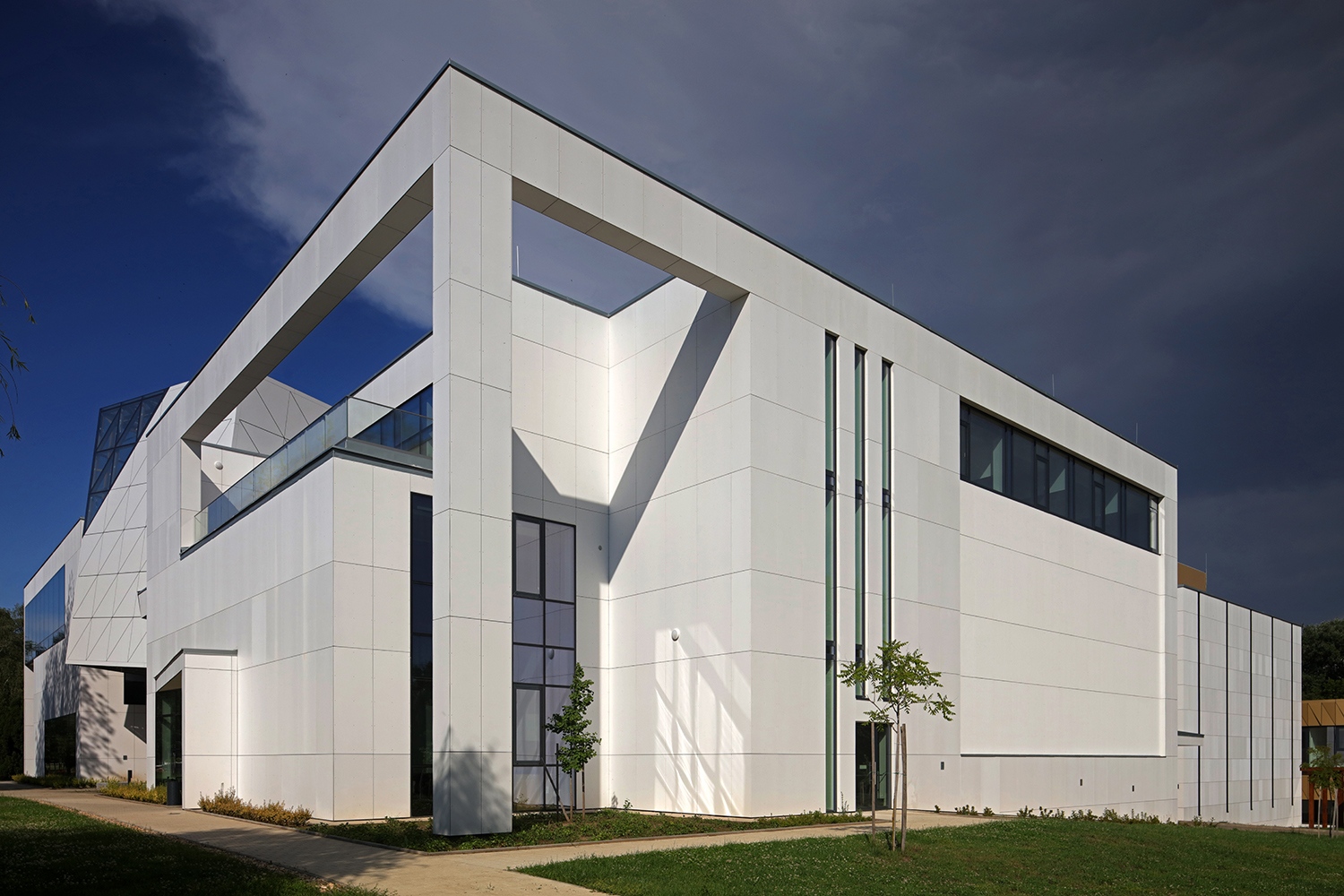 米什科尔茨大学图书馆和档案馆翻新扩建项目-11