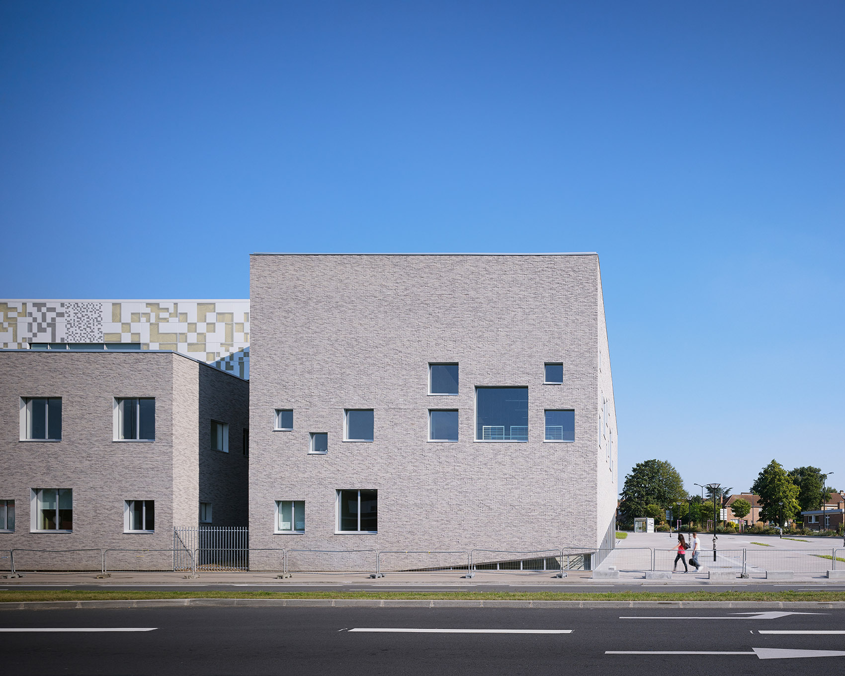 法国 Lucie Aubrac 中学丨Coldefy-14