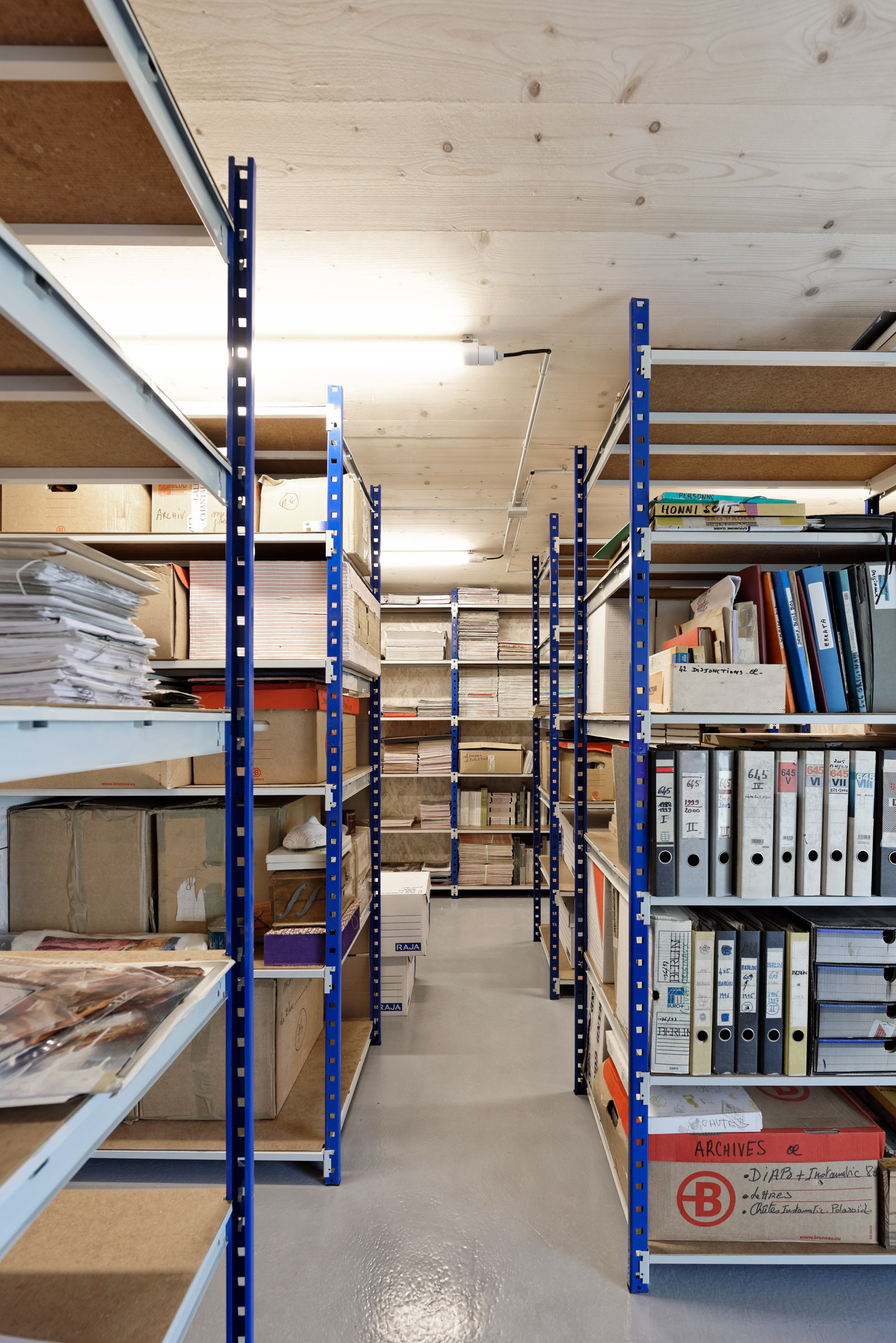 The Good, the Bad and the Ugly Artist's Studio / Didier Fiúza Faustino-47