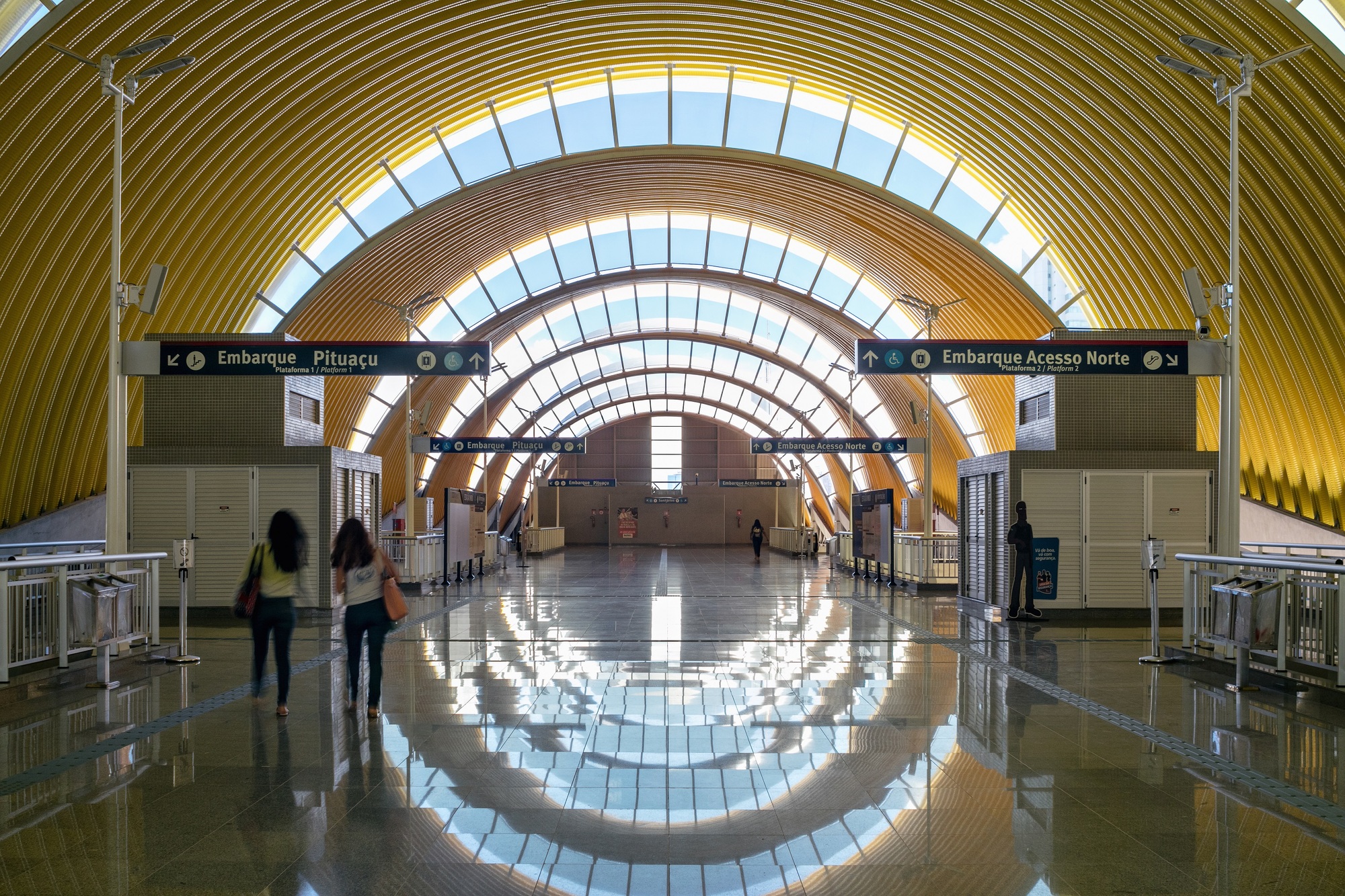 巴西萨尔瓦多地铁二号线 | 融合自然与文化的现代交通枢纽-9