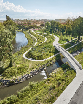 Somes河上的新绿色基础设施丨Práctica Arquitectura等多专业团队