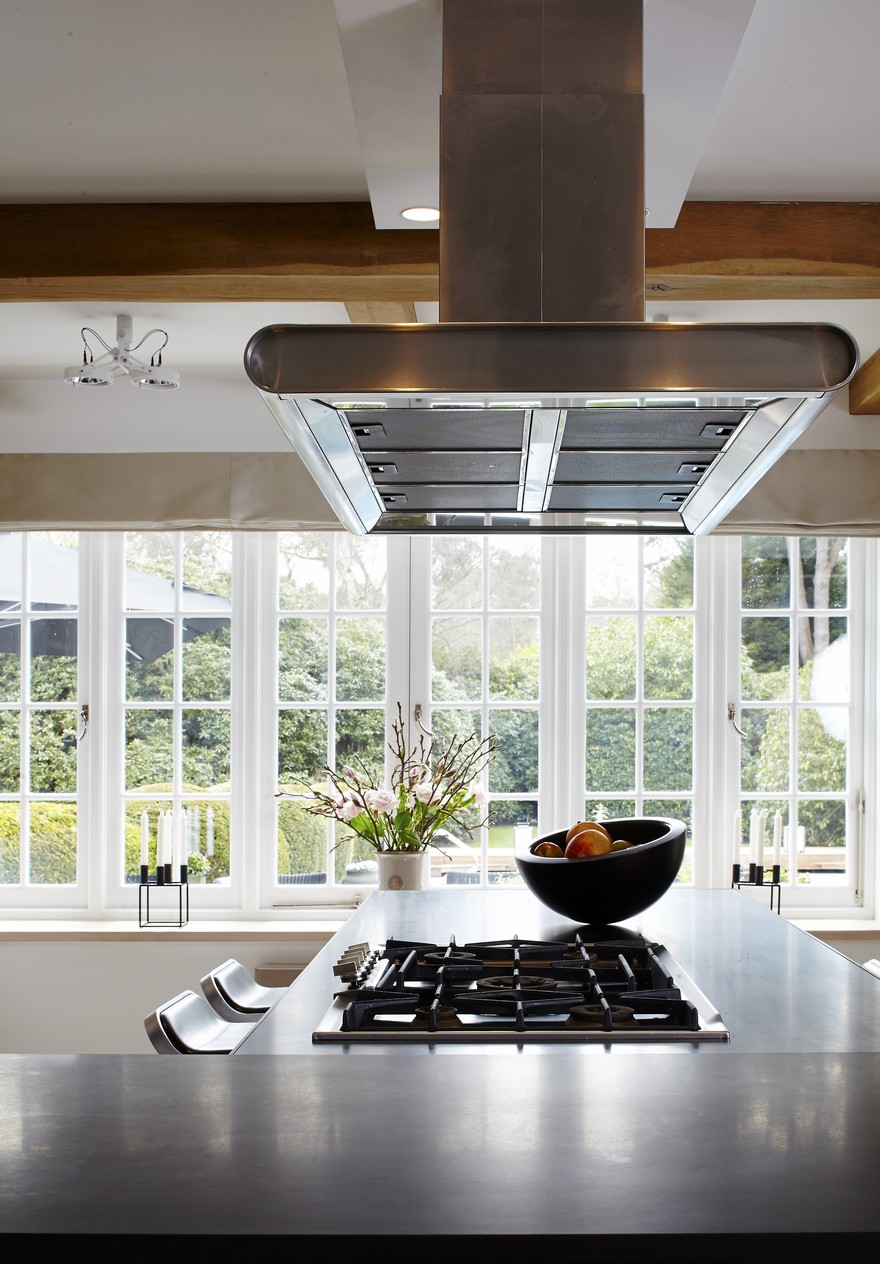 A Perfect Blend of Scandinavian and New England Style-13