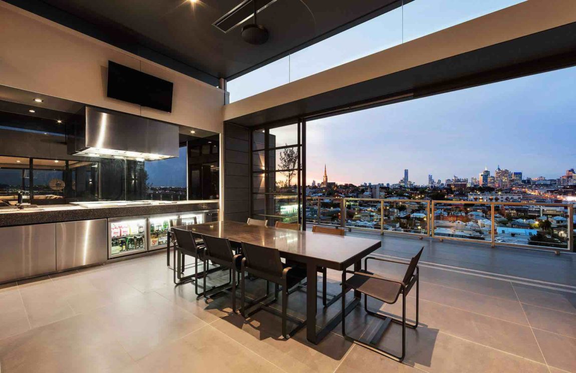 Luxurious Penthouse with Incredible Views over the City of Melbourne, Australia-24