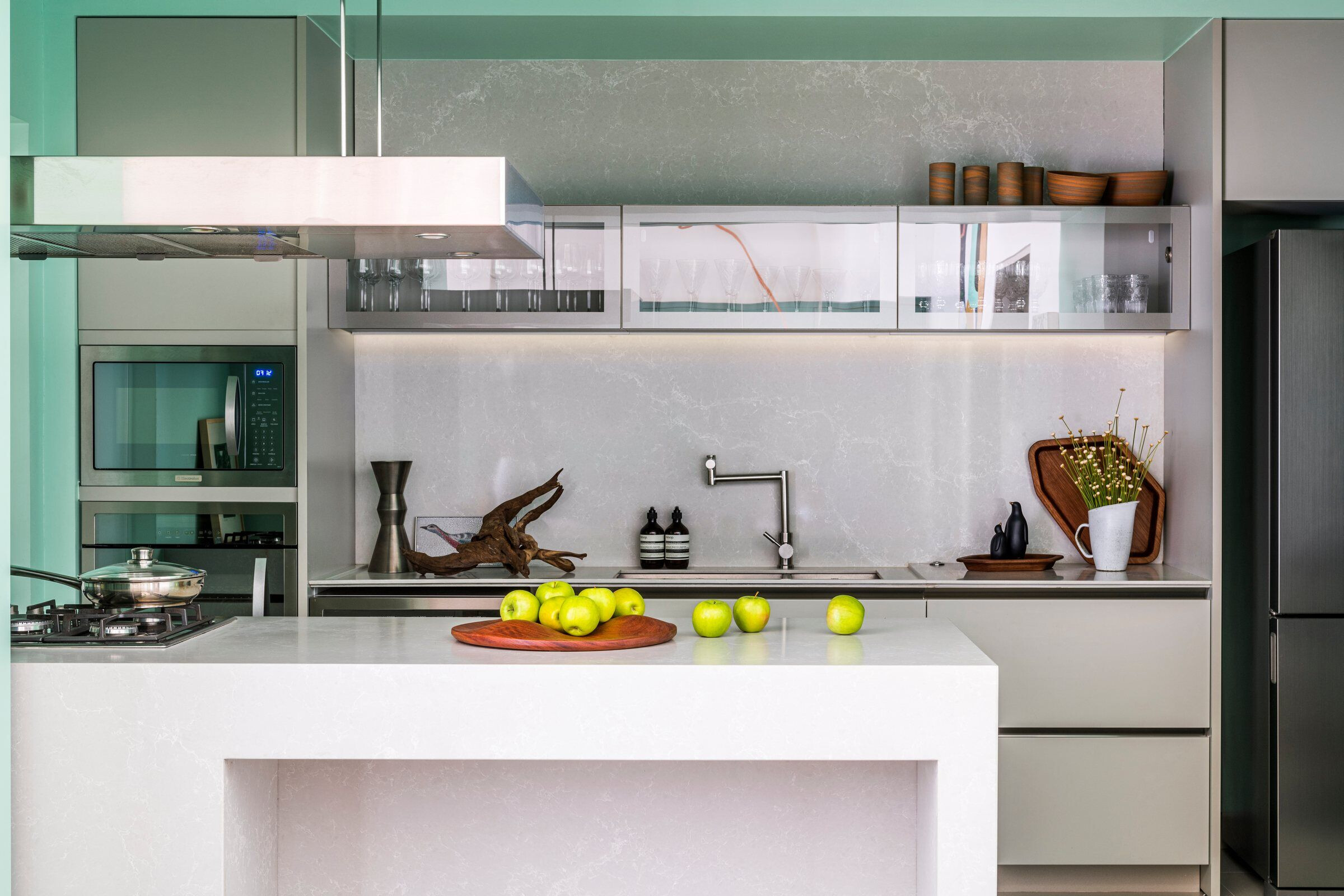 色彩斑斓的巴西公寓丨巴西圣保罗丨Diego Revollo Arquitetura-10