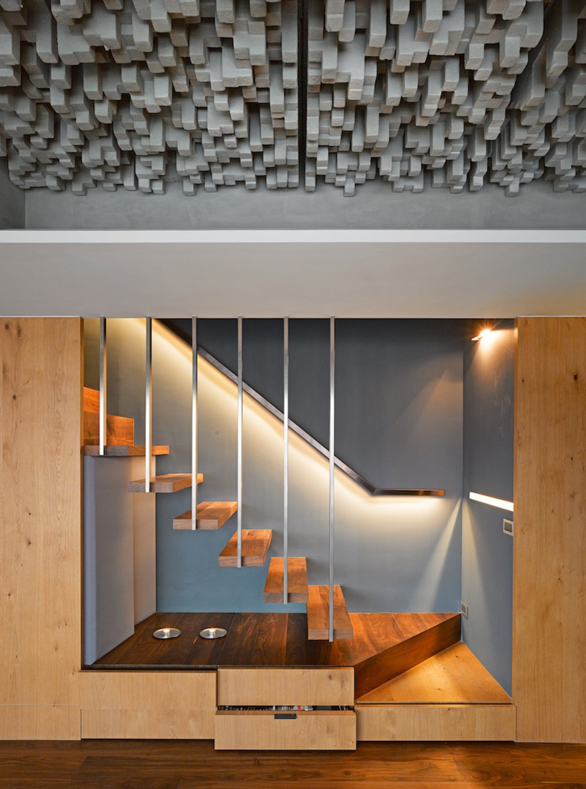 灰阶上下Flight of Grey  创研空间-2