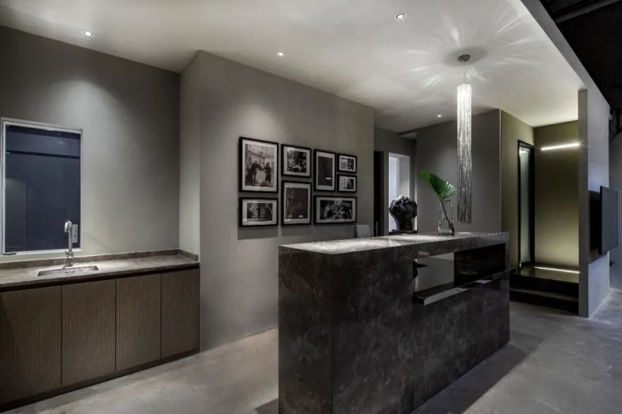 《无》极简空间,灵动镜面,打造办公新境界-12