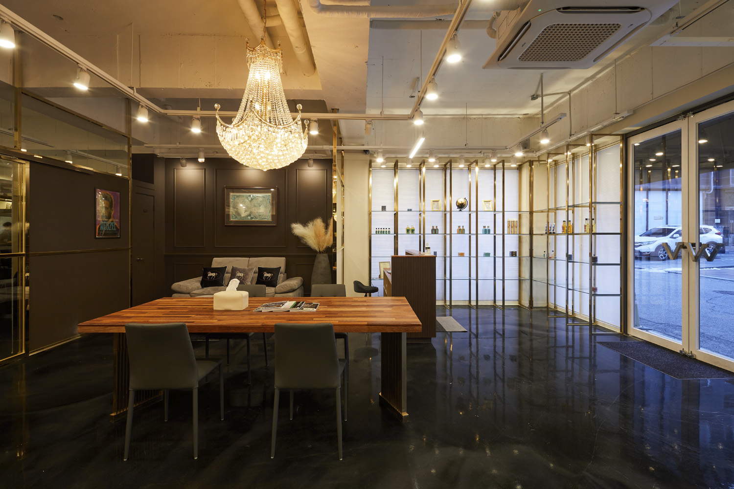 30 平米美妆店，现代与复古的完美融合-3