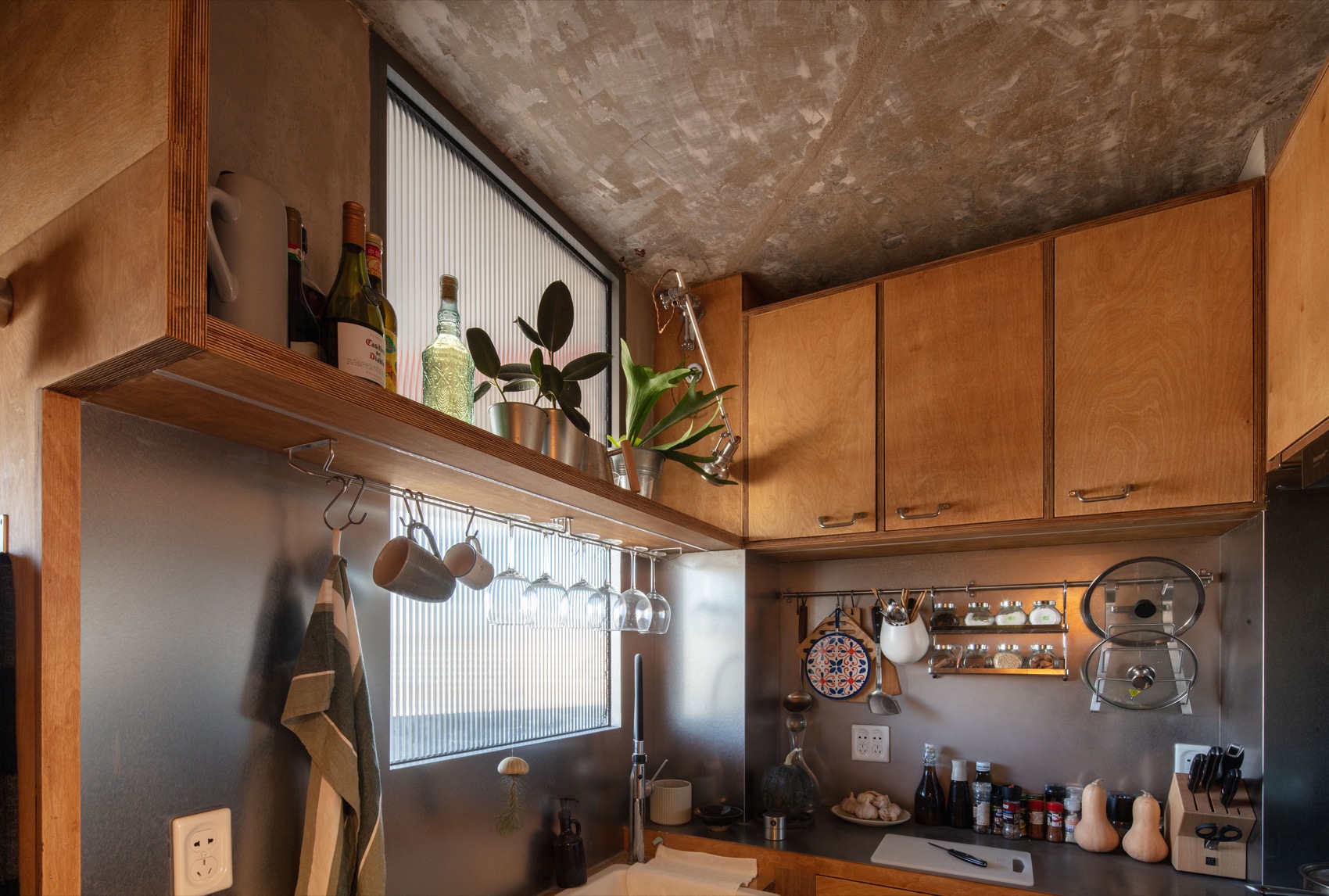 山顶洞之家  老破小里的庇护和观望丨中国北京丨察社办公室-64