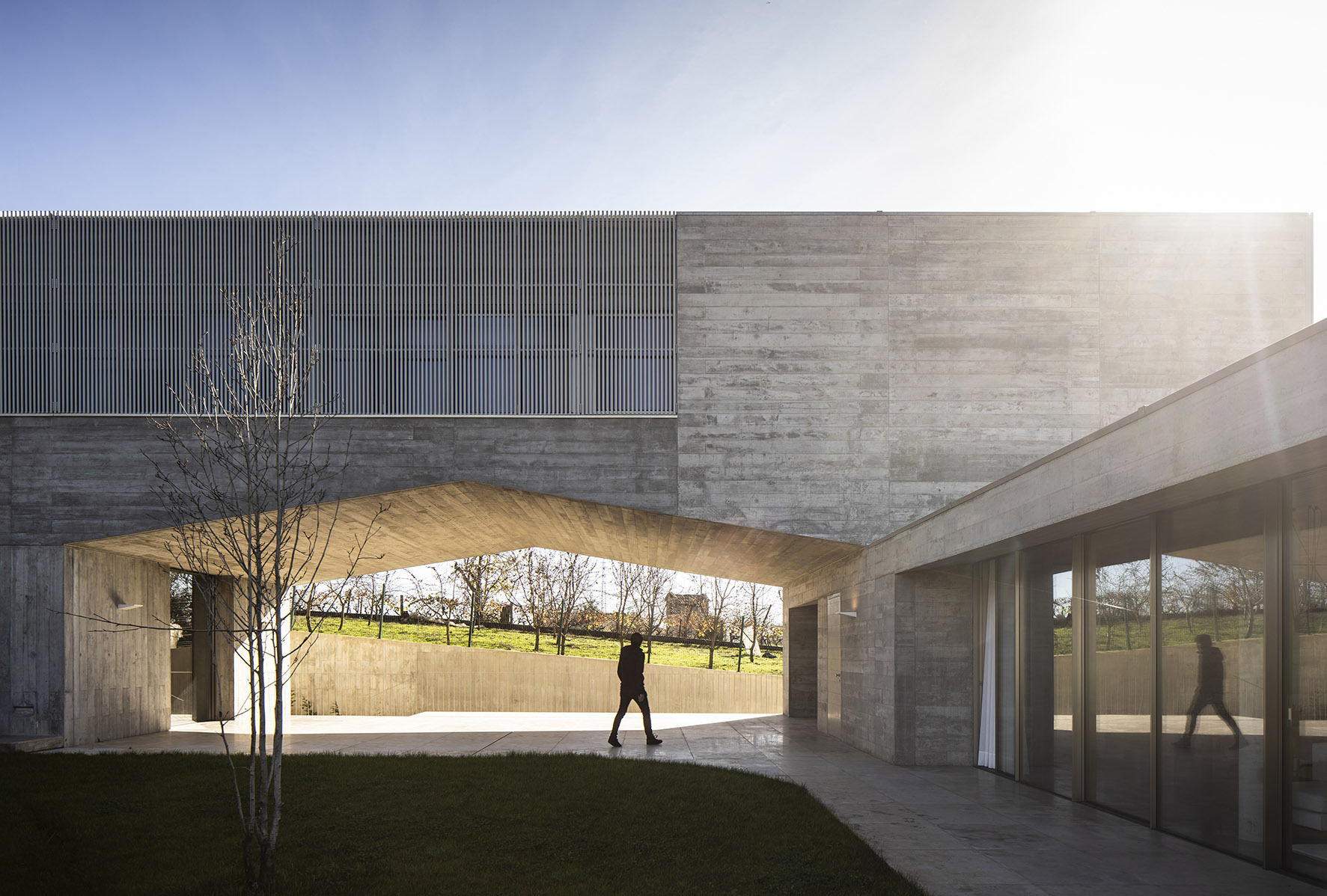 House in Vila Real / AZO. Sequeira Arquitectos Associados-21