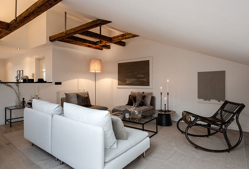 瑞典时尚阁楼公寓 | 玻璃隔墙与木梁的完美结合-15