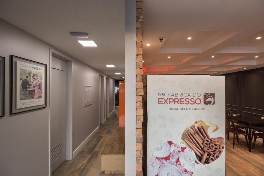 巴西 E21 多媒体通信公司办公室-17