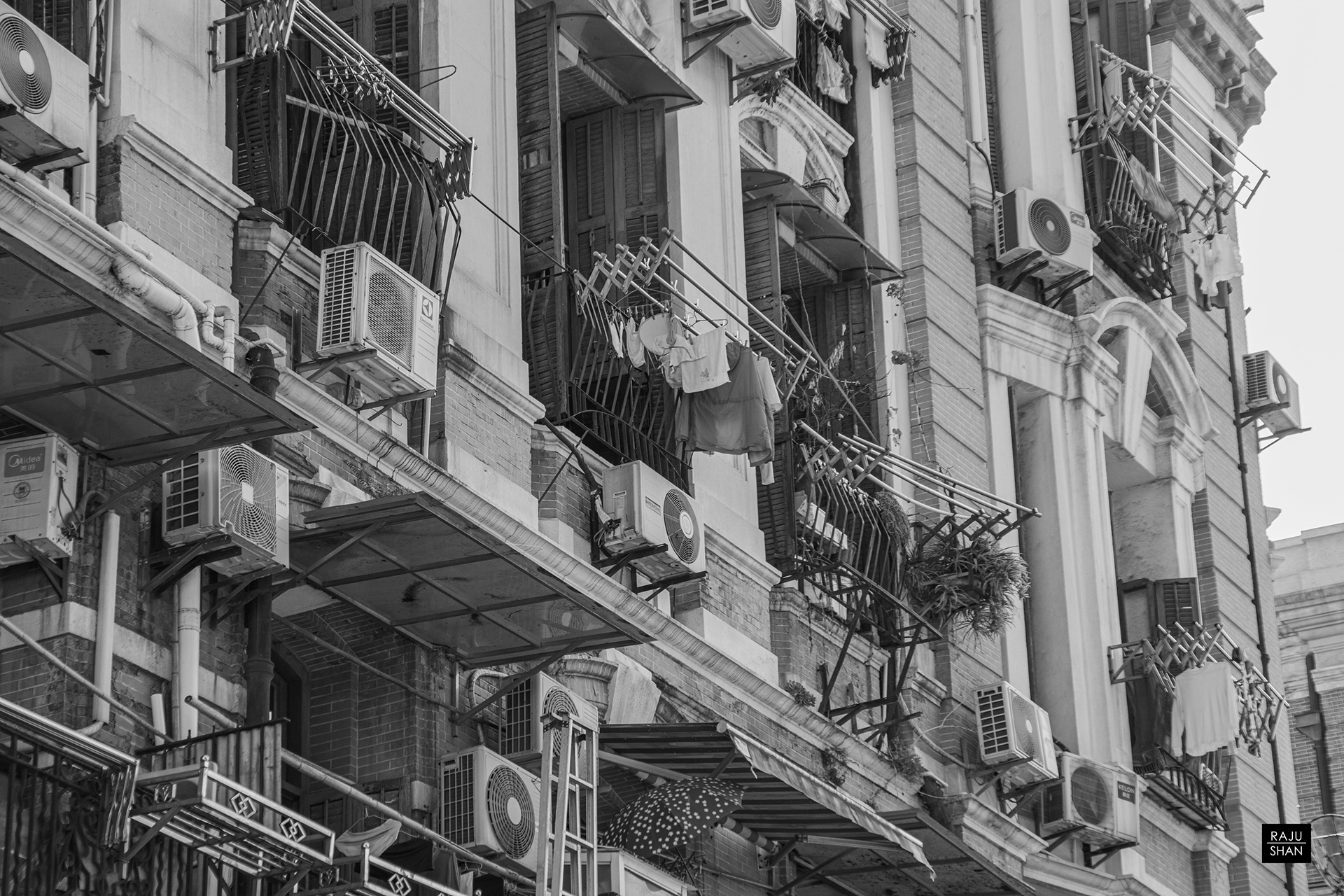 Beijing East Road & Sichuan Road -SHANGHAI-43