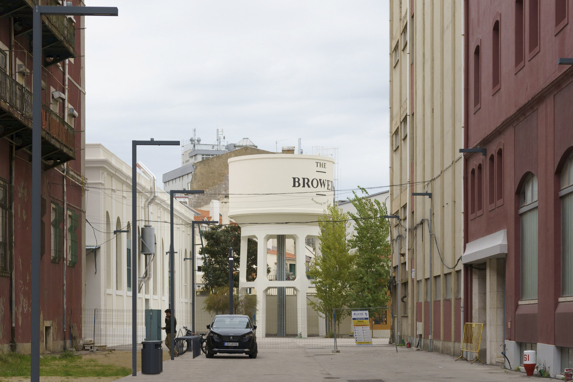 Transformation of the Former Military Maintenance Power Plant into the Browers Beato Microbrewery and Restaurant / Eduardo Souto de Moura + Nuno Graça Moura-32