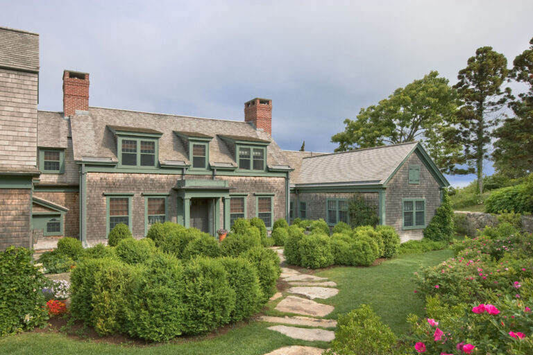 Shingle Style Compound on Martha’s Vineyard Sound | Ferguson & Shamamian-0