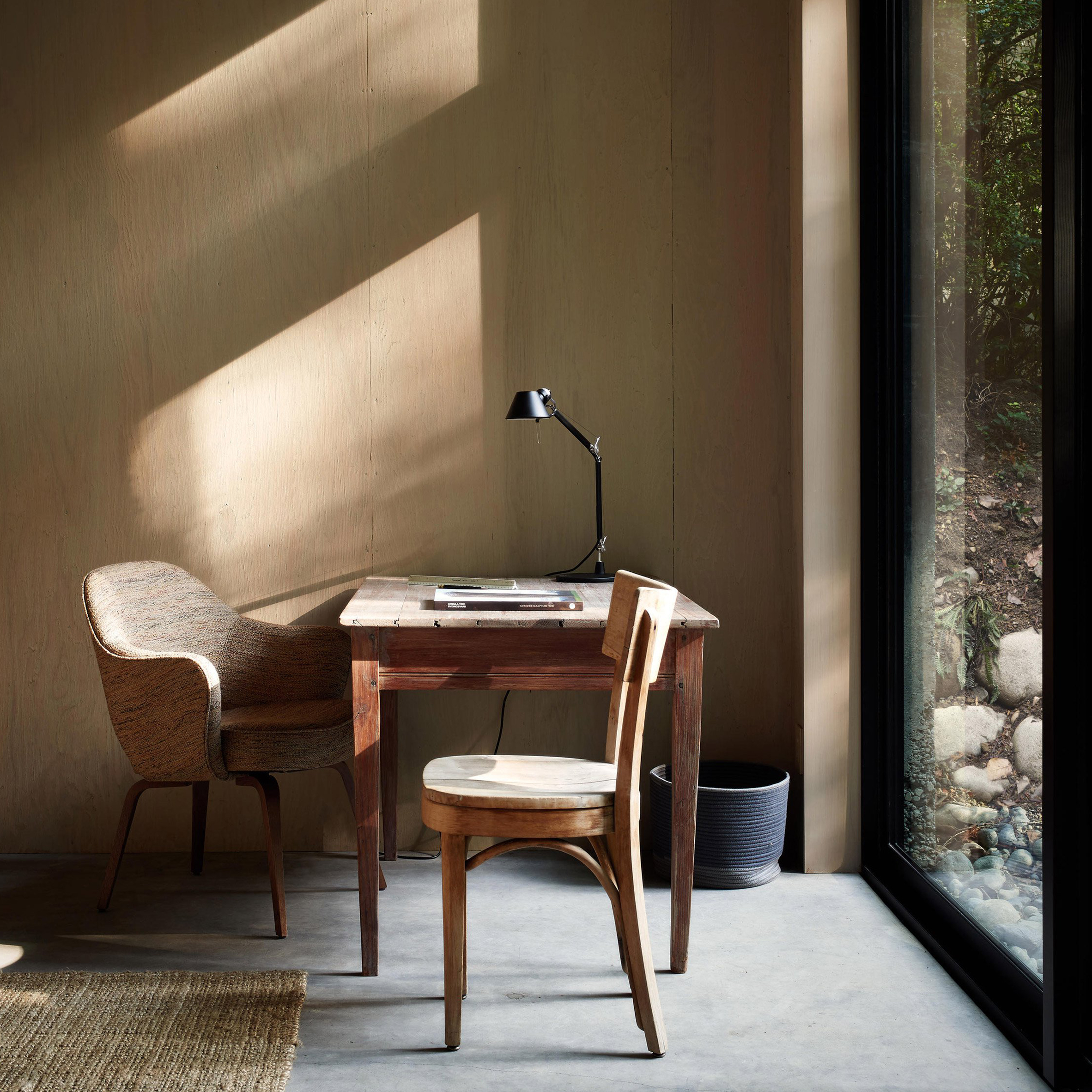 10 countryside cabins with interiors that reflect their remote locations-14