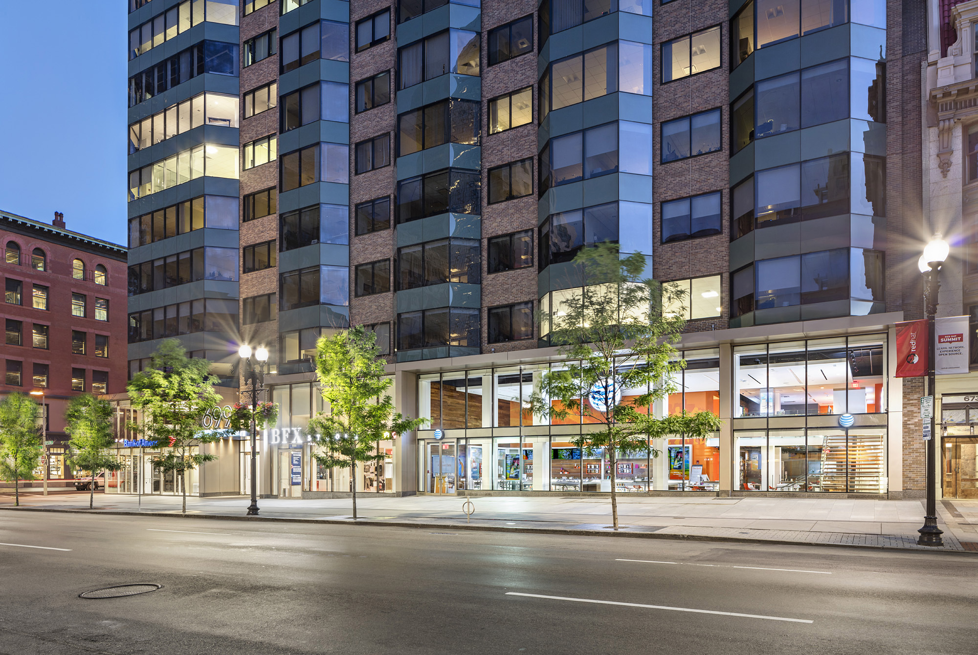 波士顿 699 博尔斯顿街改造 | 室内设计赋予建筑新生命-9