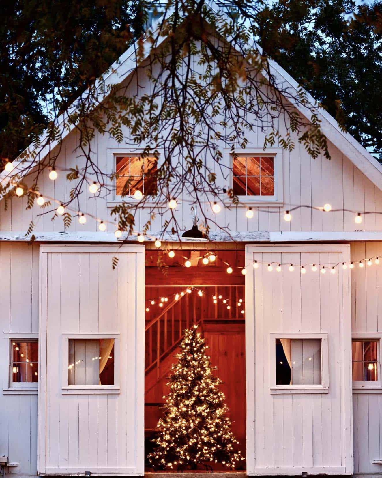 Wishing You A Very Merry Christmas: 80 Decorating Ideas To Inspire-46