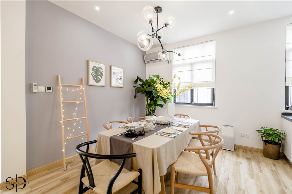 童话王国 | 丛林氧吧般的浪漫尖顶套间设计-15