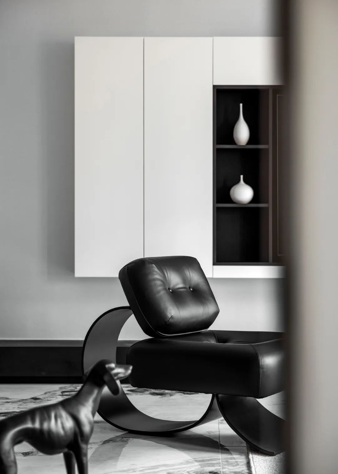 黑白灰的优雅奏鸣曲 · 原石空间设计的 170㎡上跃公寓丨中国温州-20