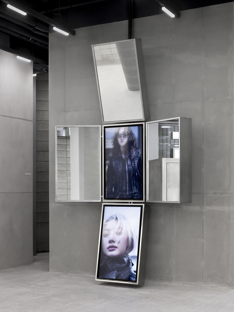 RVMN旗下HE:ARTS品牌的首尔镜框系列丨韩国首尔-26