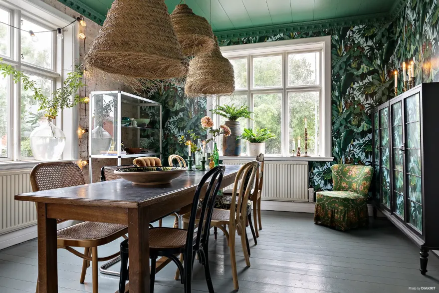 色彩斑斓的百年之家 | 独特的波希米亚风格室内设计-9