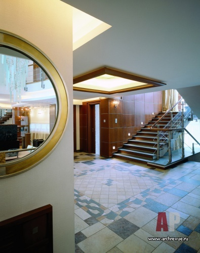 带拱形 facade 和露台的房子室内设计丨Величкин Дмитрий,Голованов Николай-24