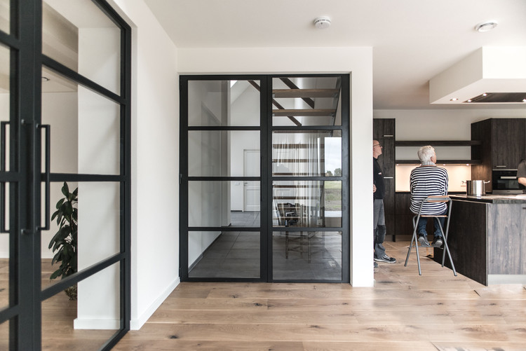 荷兰农舍的现代改造-4