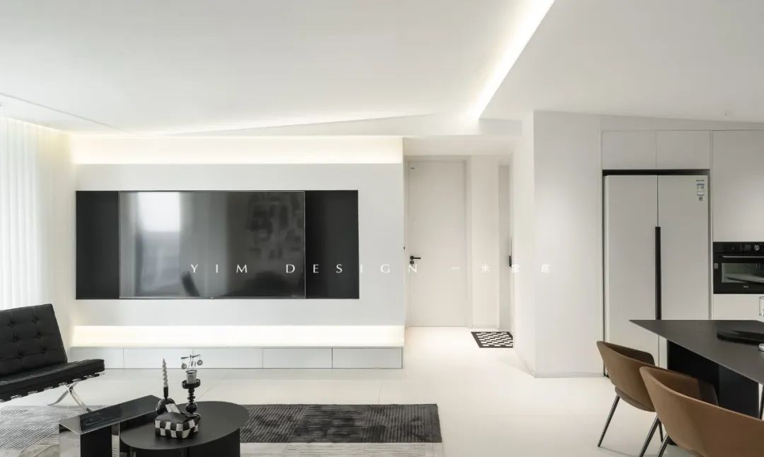 乌托邦 · 现代极简的一人天地丨潘迪,顾晴-21