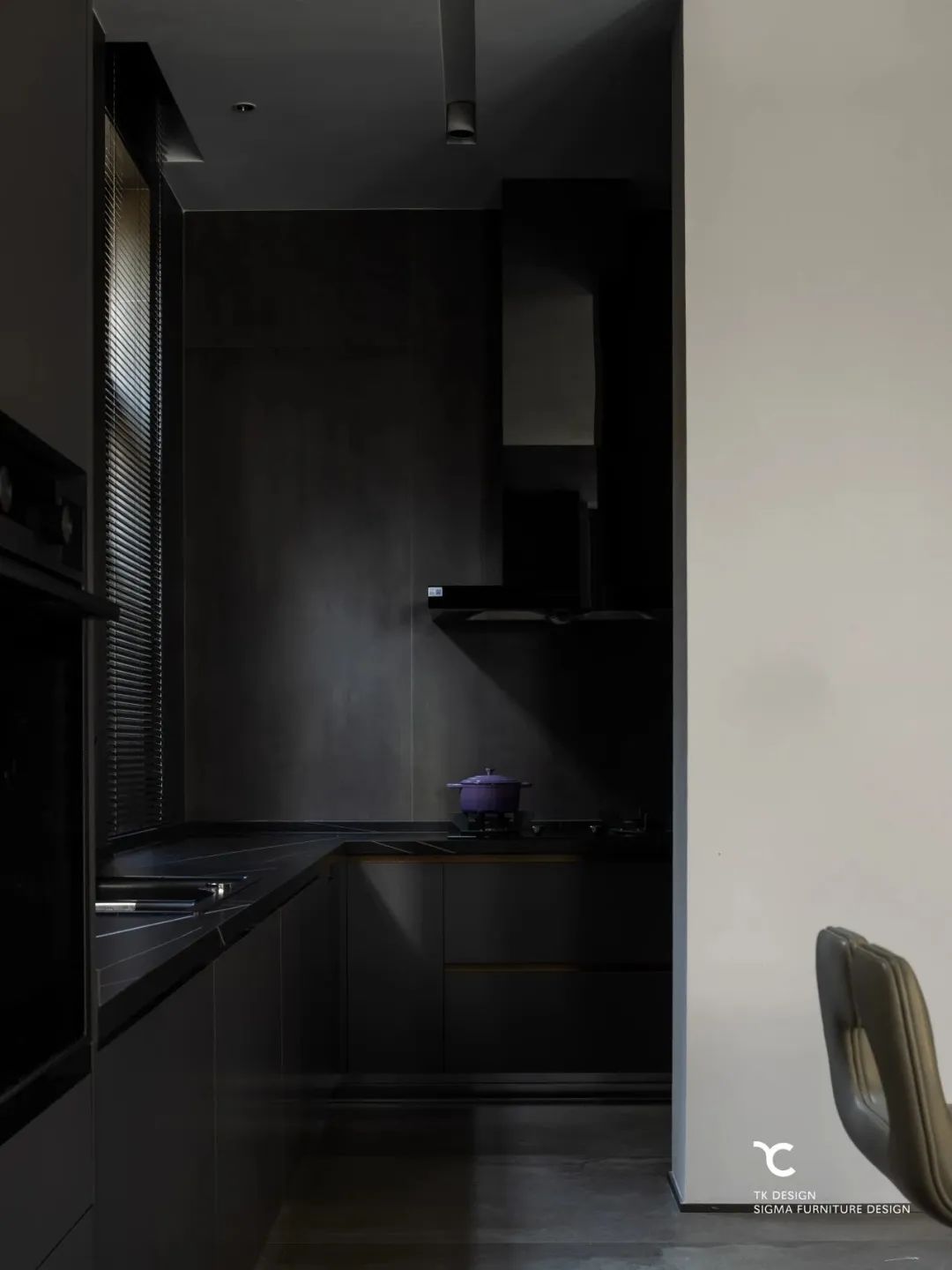 黑白灰的现代轻奢 · 龙悦湾别墅设计丨TK 设计&之和家居-42