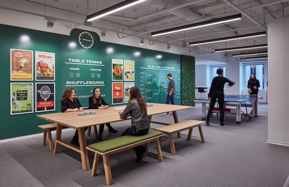 Wilson Sporting Goods 芝加哥办公室 - 运动激情与品牌精神的完美融合-18