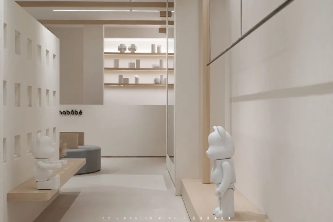 打破重组构建新秩序,南京 100㎡童装店设计展示创新空间美学-81