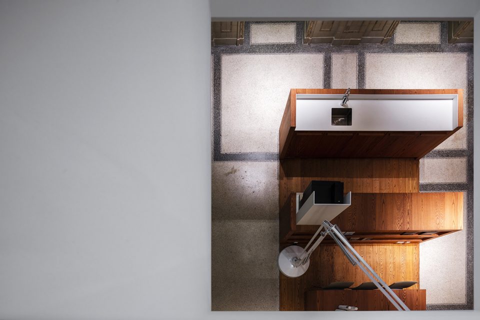 荷兰历史建筑变身为开放新兴办公空间  KAAN Architecten-21