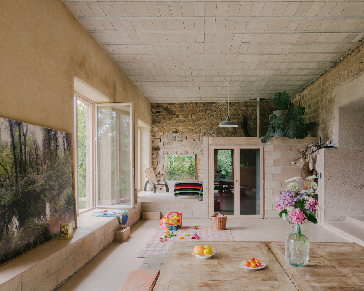 森林中的 16 世纪老屋重生-11