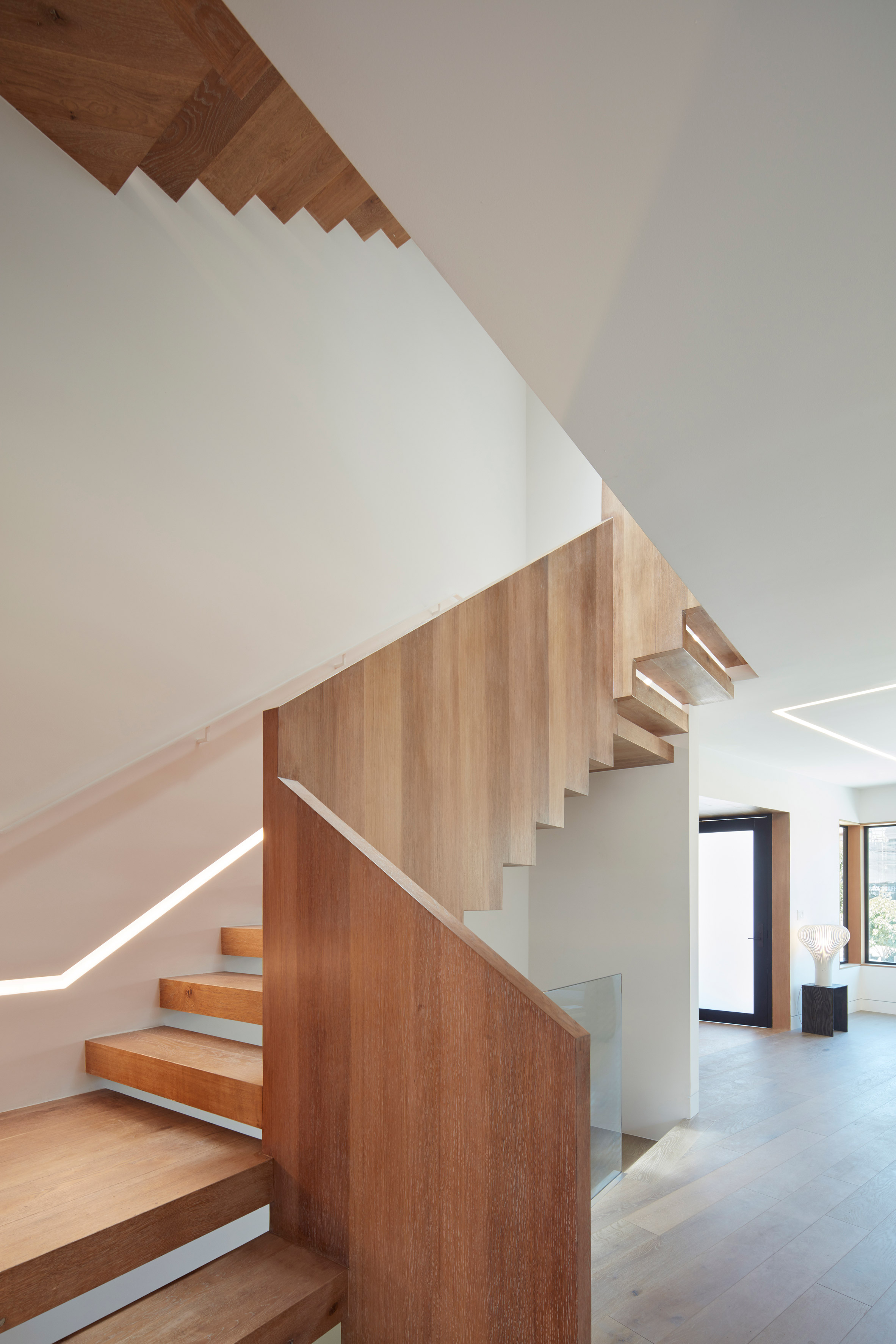 IwamotoScott organises San Francisco home around light-filled stairwell-12