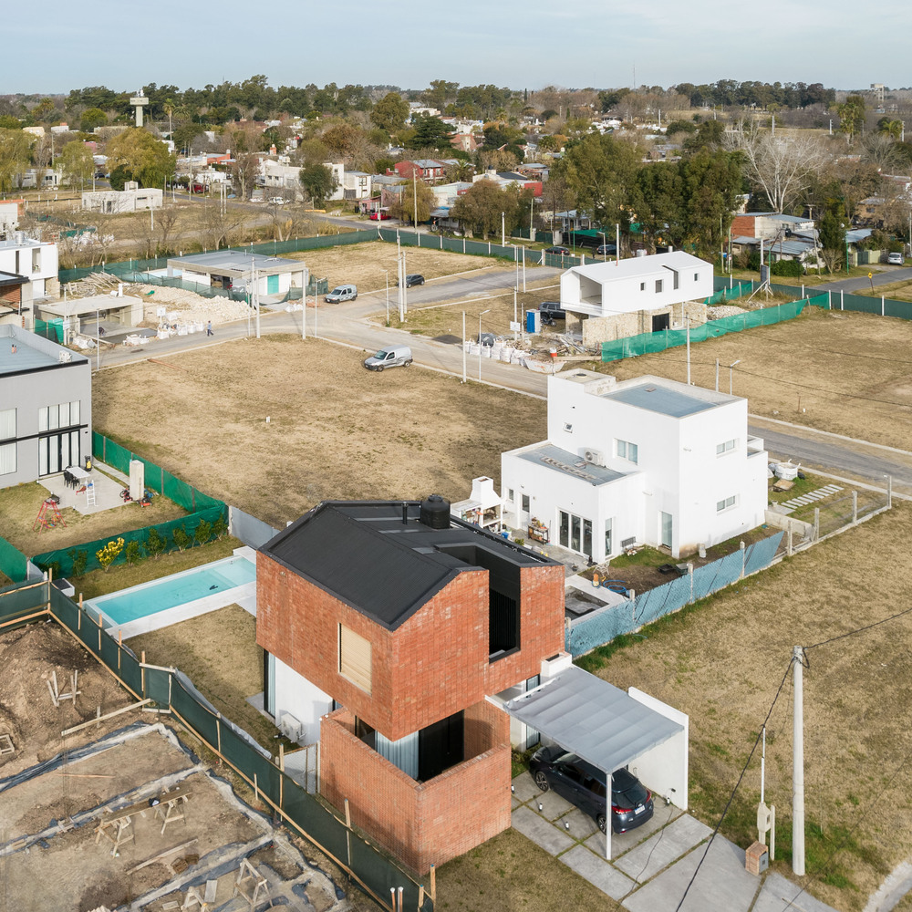 坚固的博伊斯之家丨阿根廷拉普拉塔丨Paralelo Colectivo-21