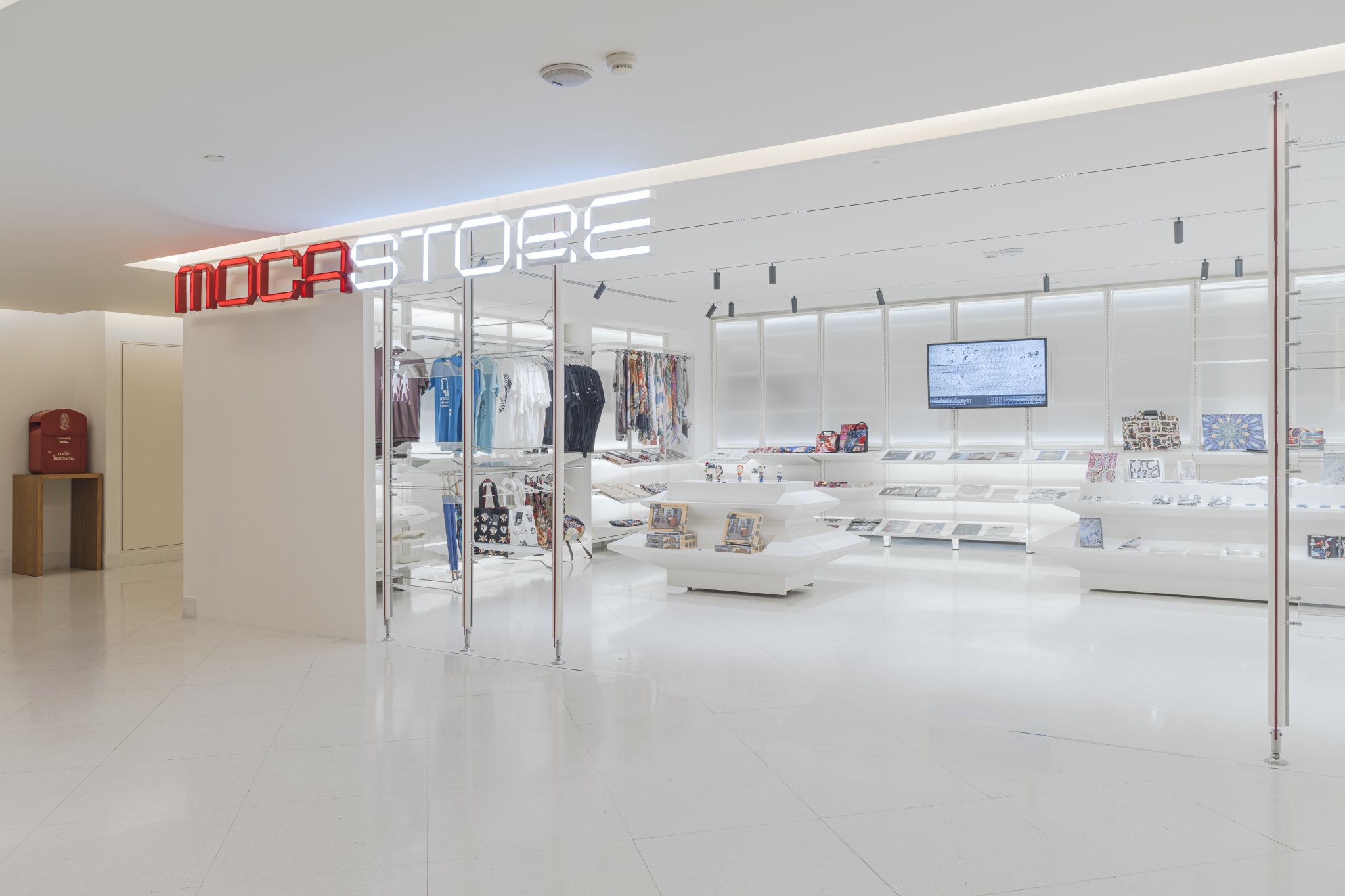 泰国 MOCA 商店丨Piyapak Vatanasrimongkol-12