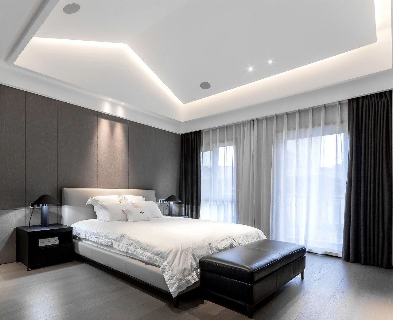 用大理石装点别墅, 黑与白的精致美-24