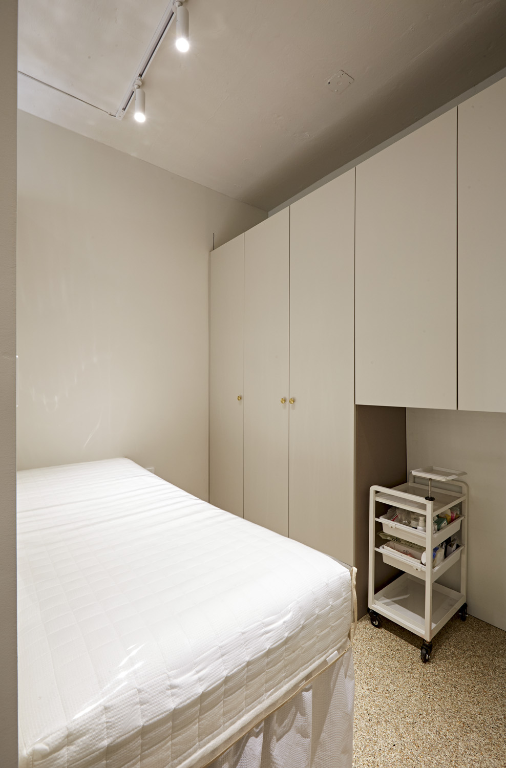 10 坪美丽小店，打造温馨咖啡馆氛围-12