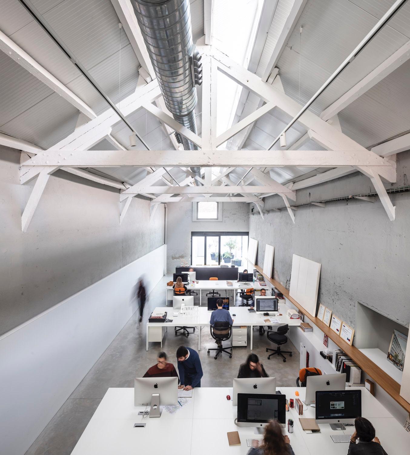 Isern & Associats旧工业厂房改造新办公室丨西班牙巴塞罗那-27