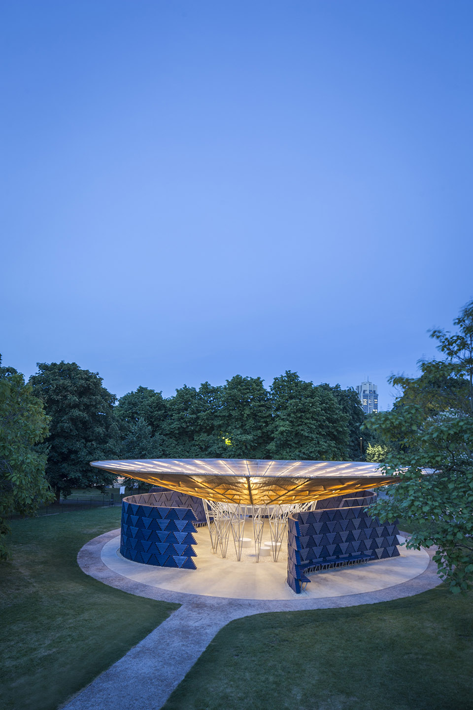 蛇形展厅2017,伦敦 / Kéré Architecture-77